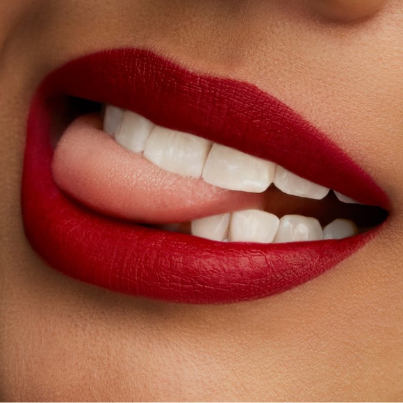 💋 RUBY WOO a MAC RETRO MATTE LIPCOLOR. RETAIL $23. **NEW / BOX. FULL SIZE. - Picture 3 of 15